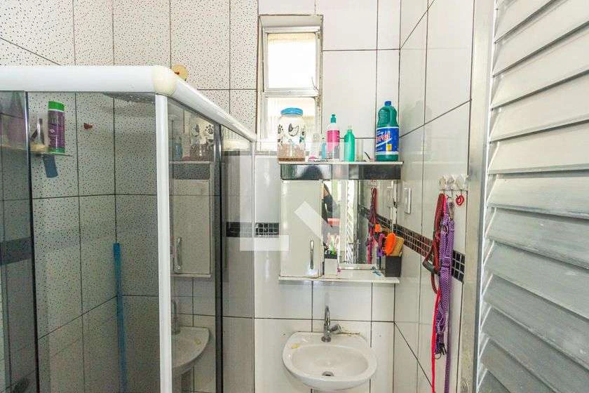 Apartamento mobiliado com 2 quartos e cozinha com fogão a gás — photo 25