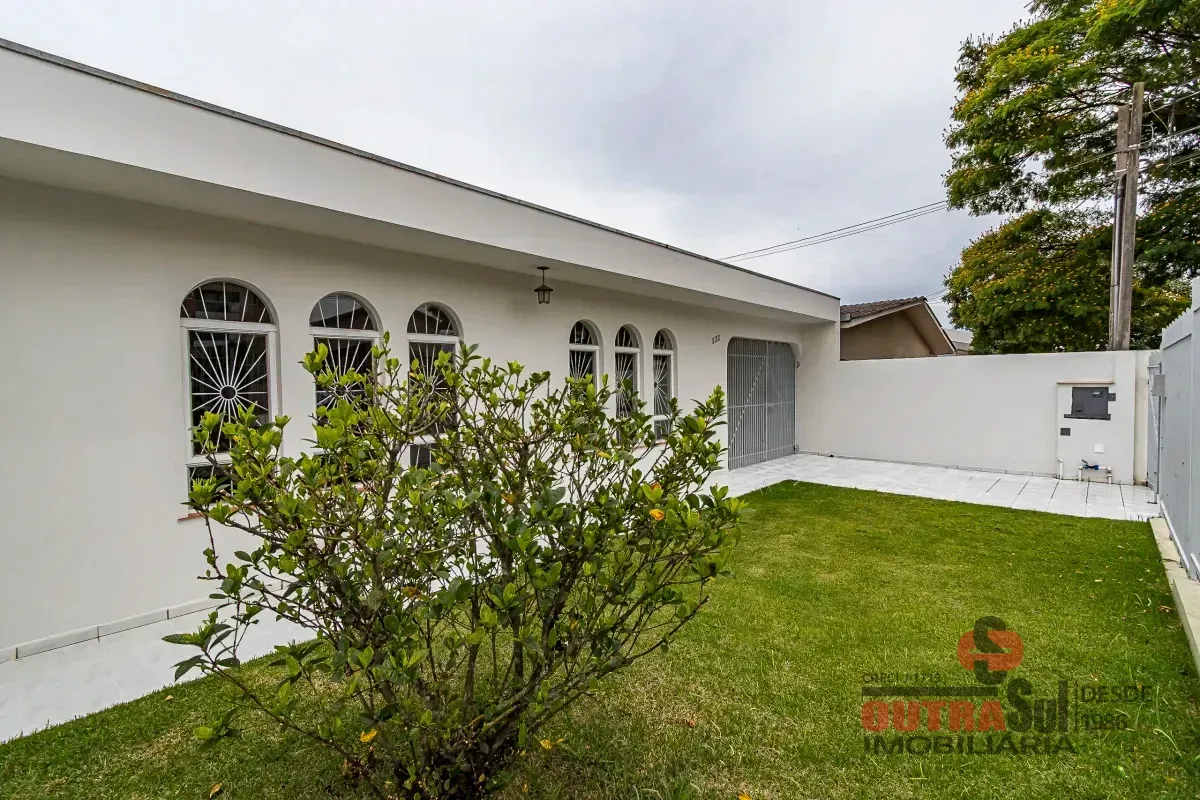 Casa, 215 m², com piso de madeira ou laminado — photo 40