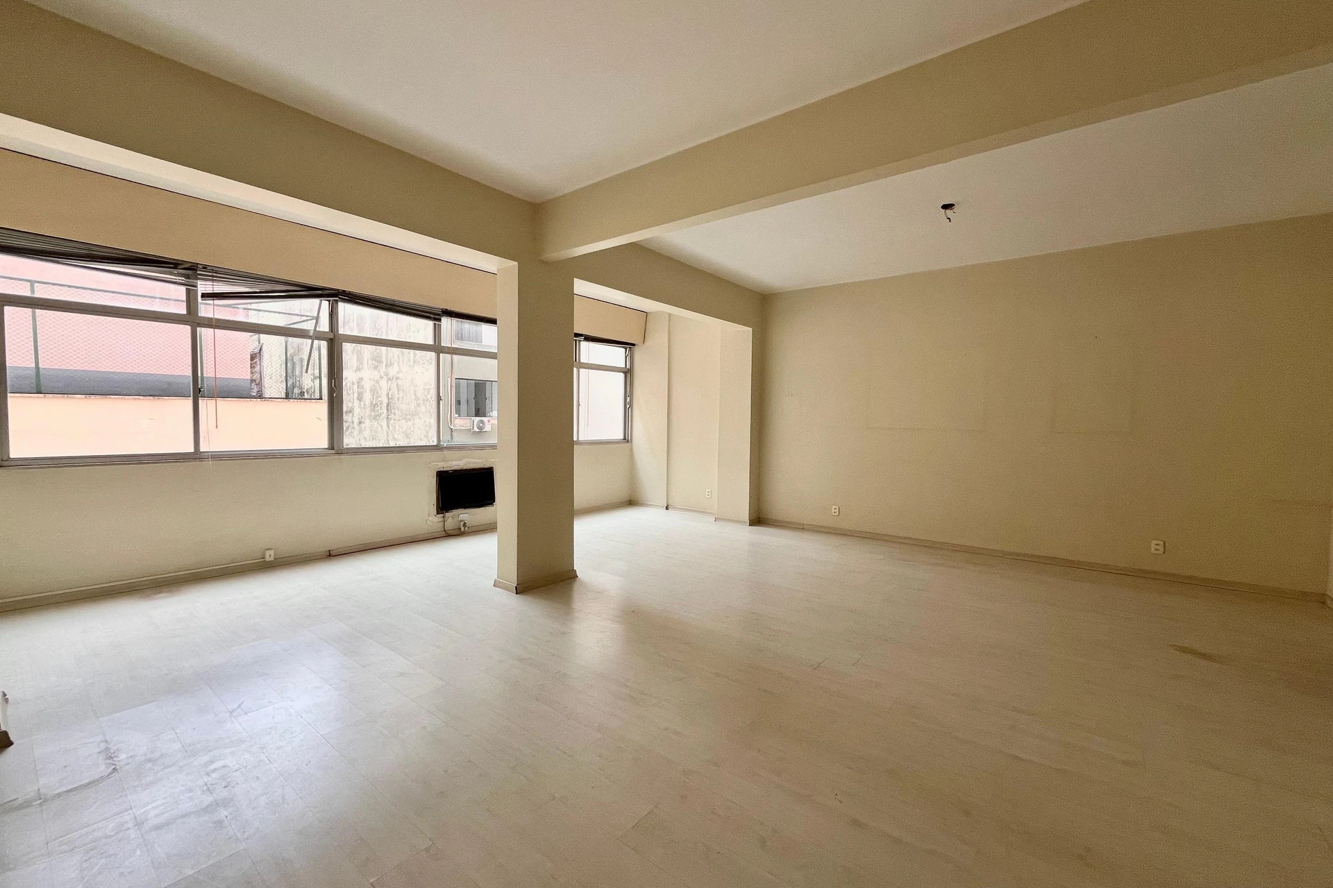Apartment, 159 m², with a home office — photo 37