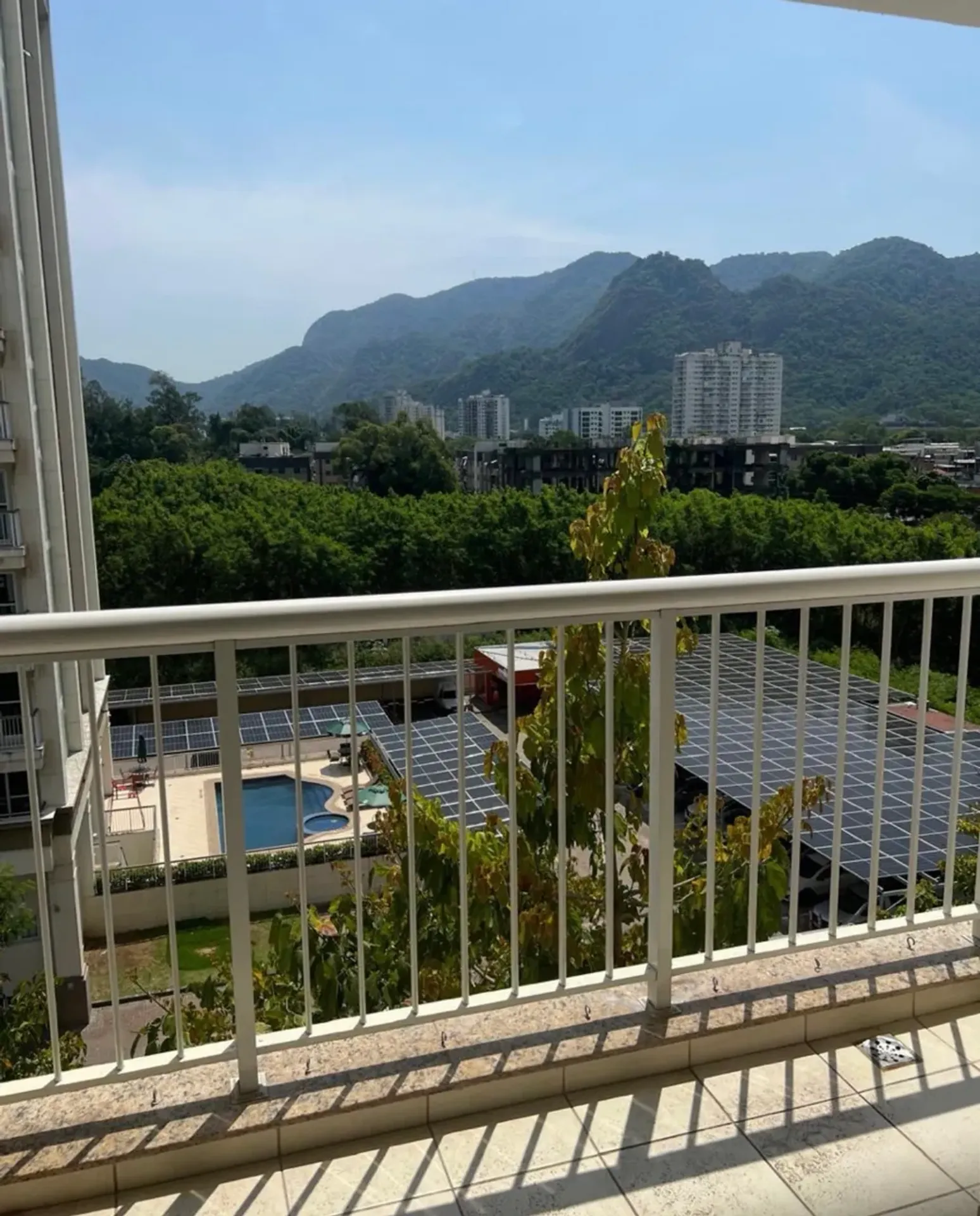 Mountain view in a 2-bedroom apartment, 48 m² — photo 4