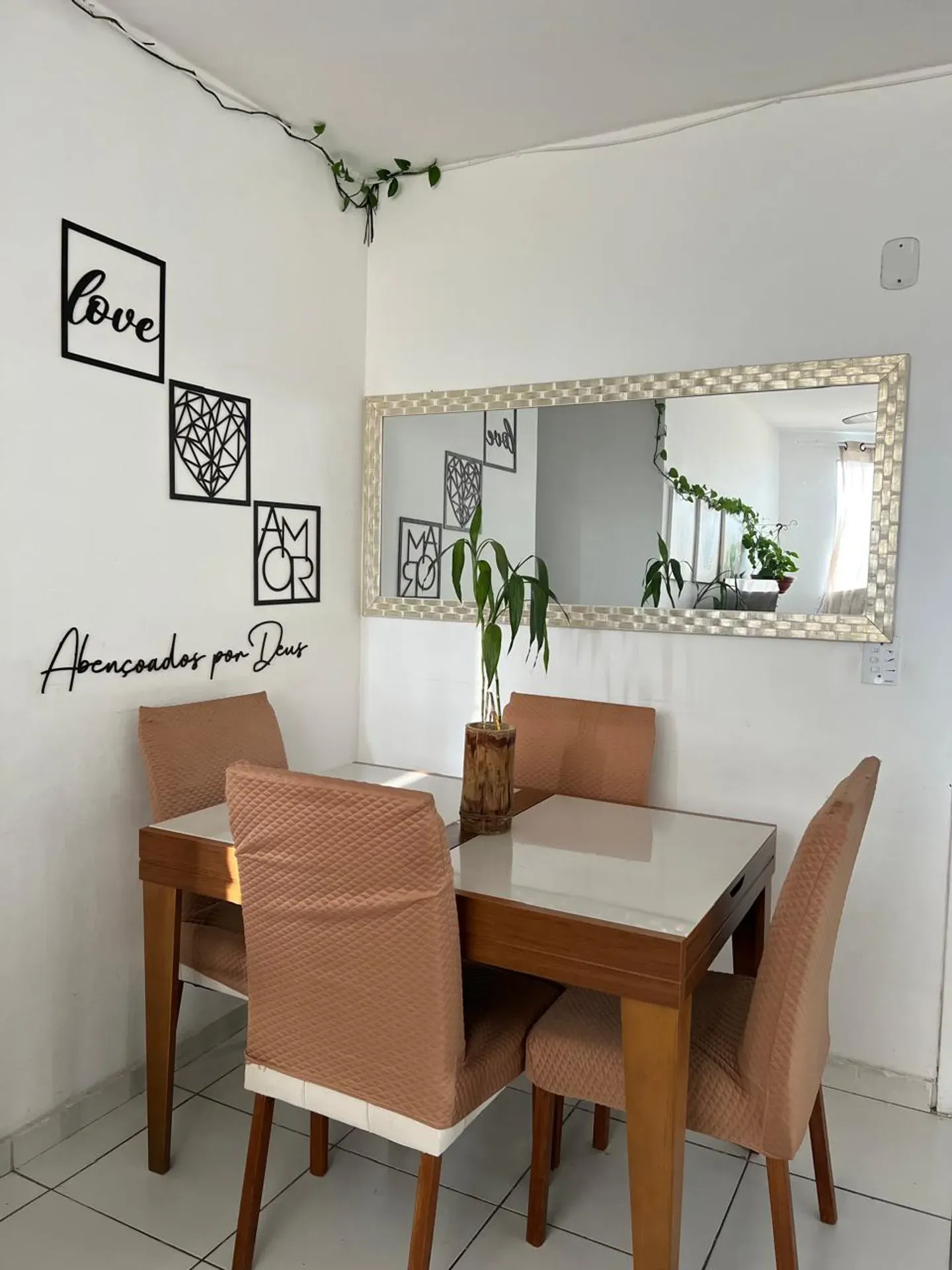 Apartamento mobiliado de 2 quartos em condomínio com piscina — photo 3