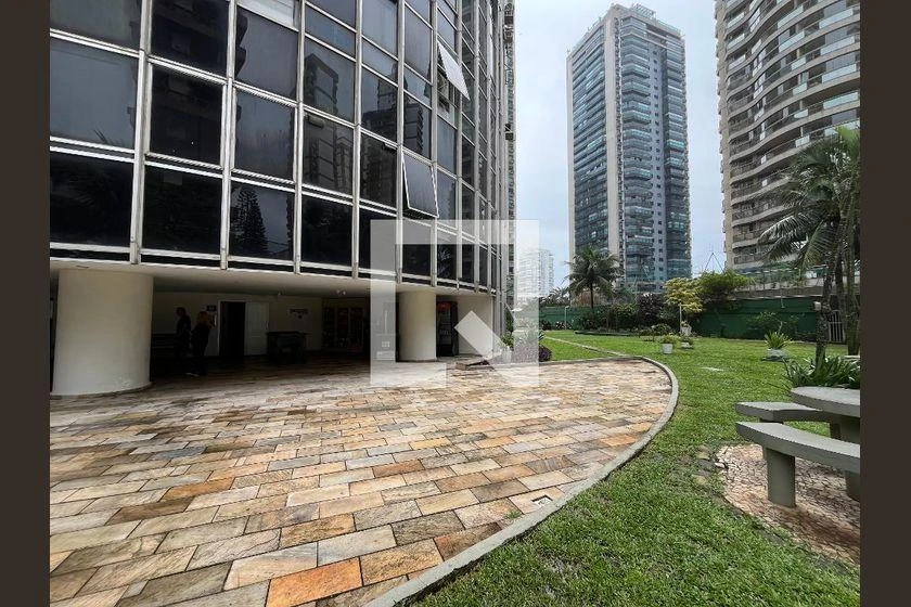 2 quartos e janelas do piso ao teto: apartamento de 90 m² — photo 42