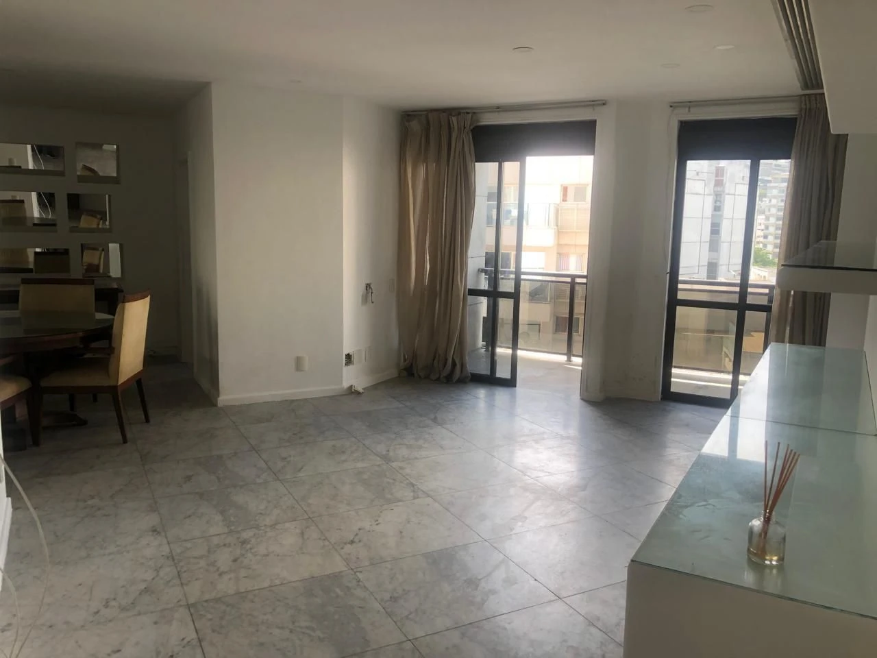 Furnished apartment with 2 en-suite bedrooms and glass balcony