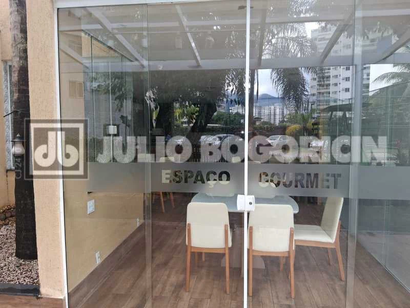 3-bedroom apartment with private balcony and BBQ — photo 28
