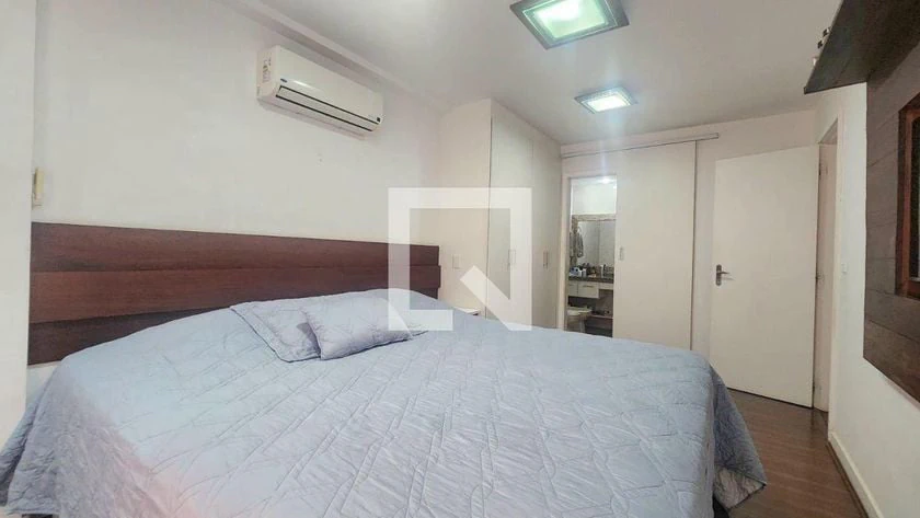 Home office in a 4-bedroom apartment, 220 m² — photo 21