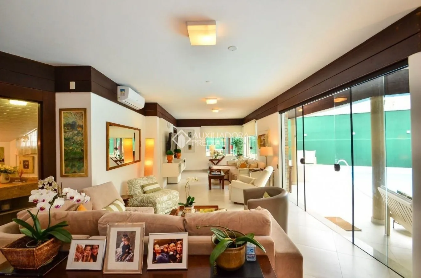 Casa mobiliada de 450 m² com 7 dormitórios e 3 vagas — photo 8