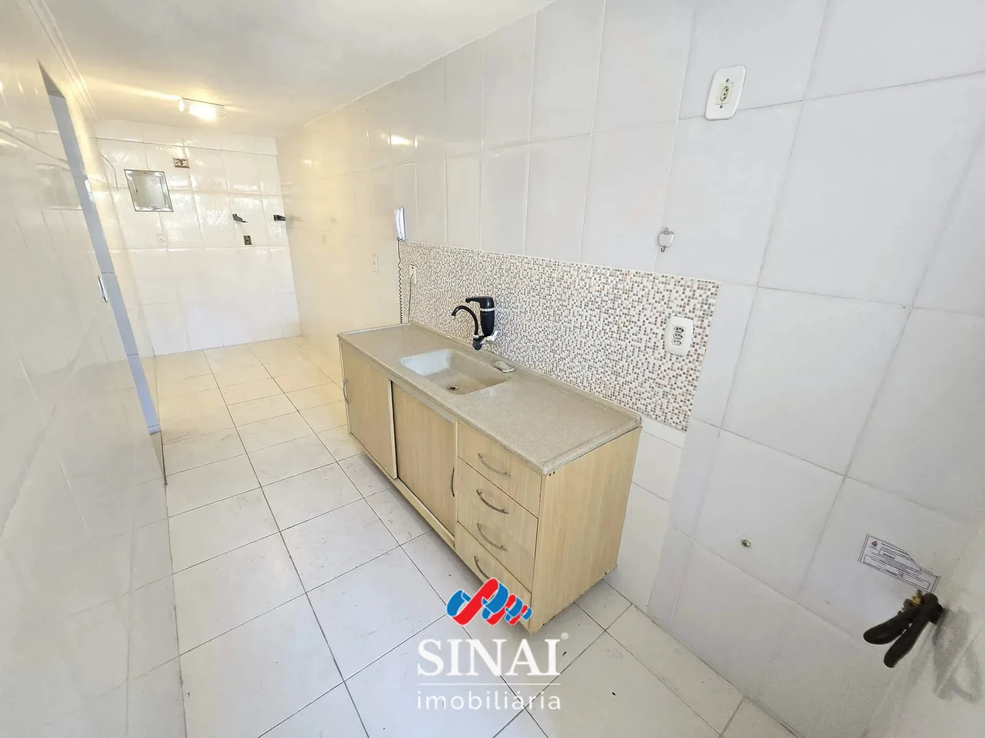 2-bedroom apartment with a washing machine — photo 15
