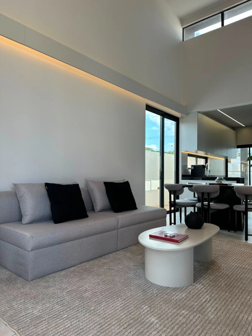 Unfurnished house with 3 bedrooms and open-plan kitchen — photo 2