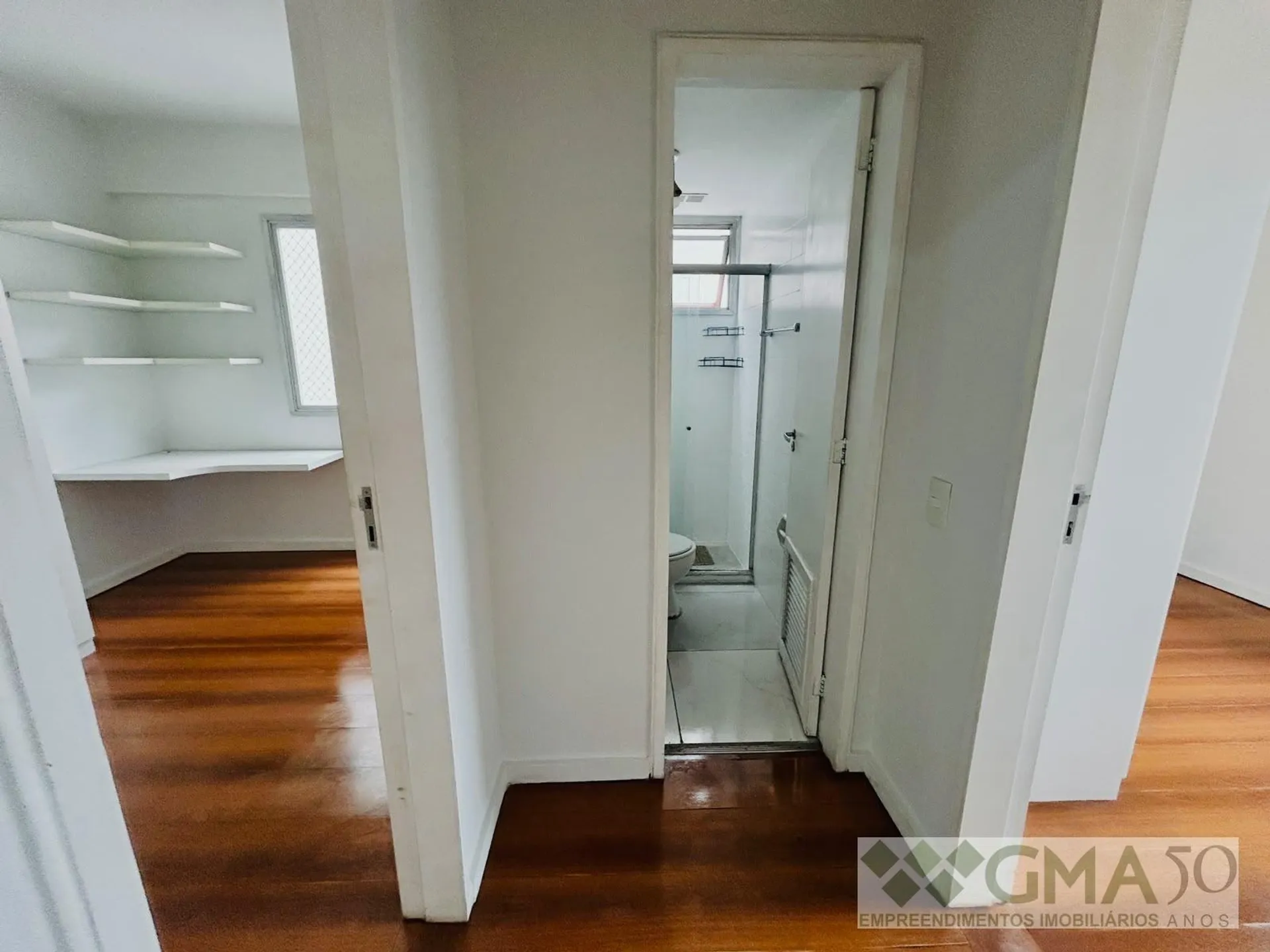 2-bedroom apartment with a washing machine — photo 26