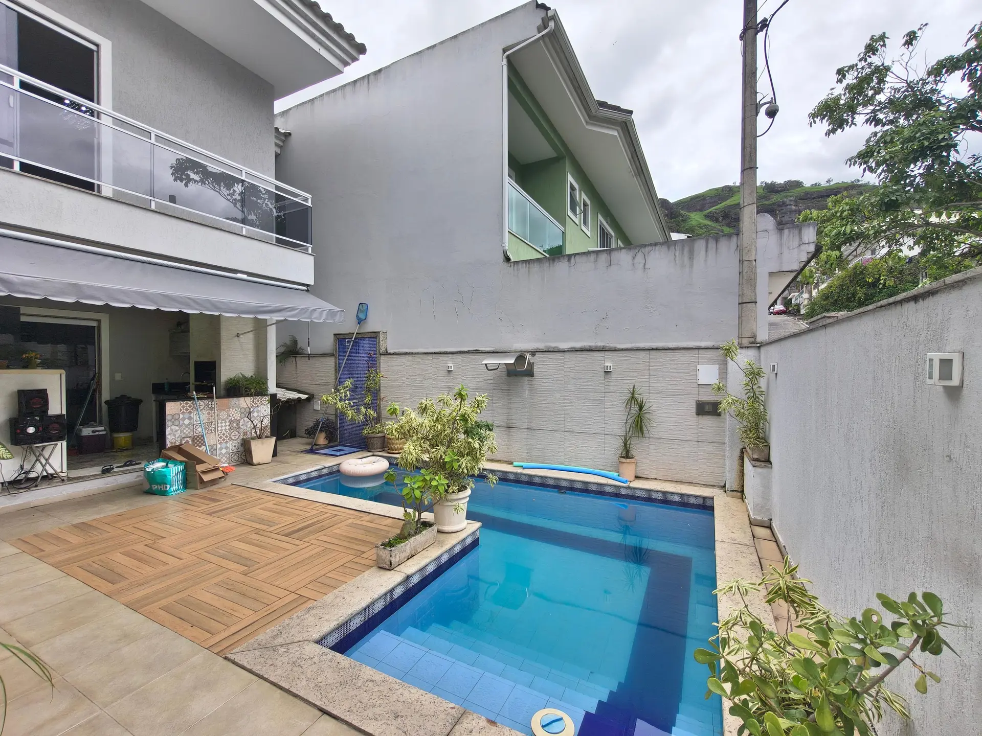 Furnished house, 220 m², with a bathtub — photo 32