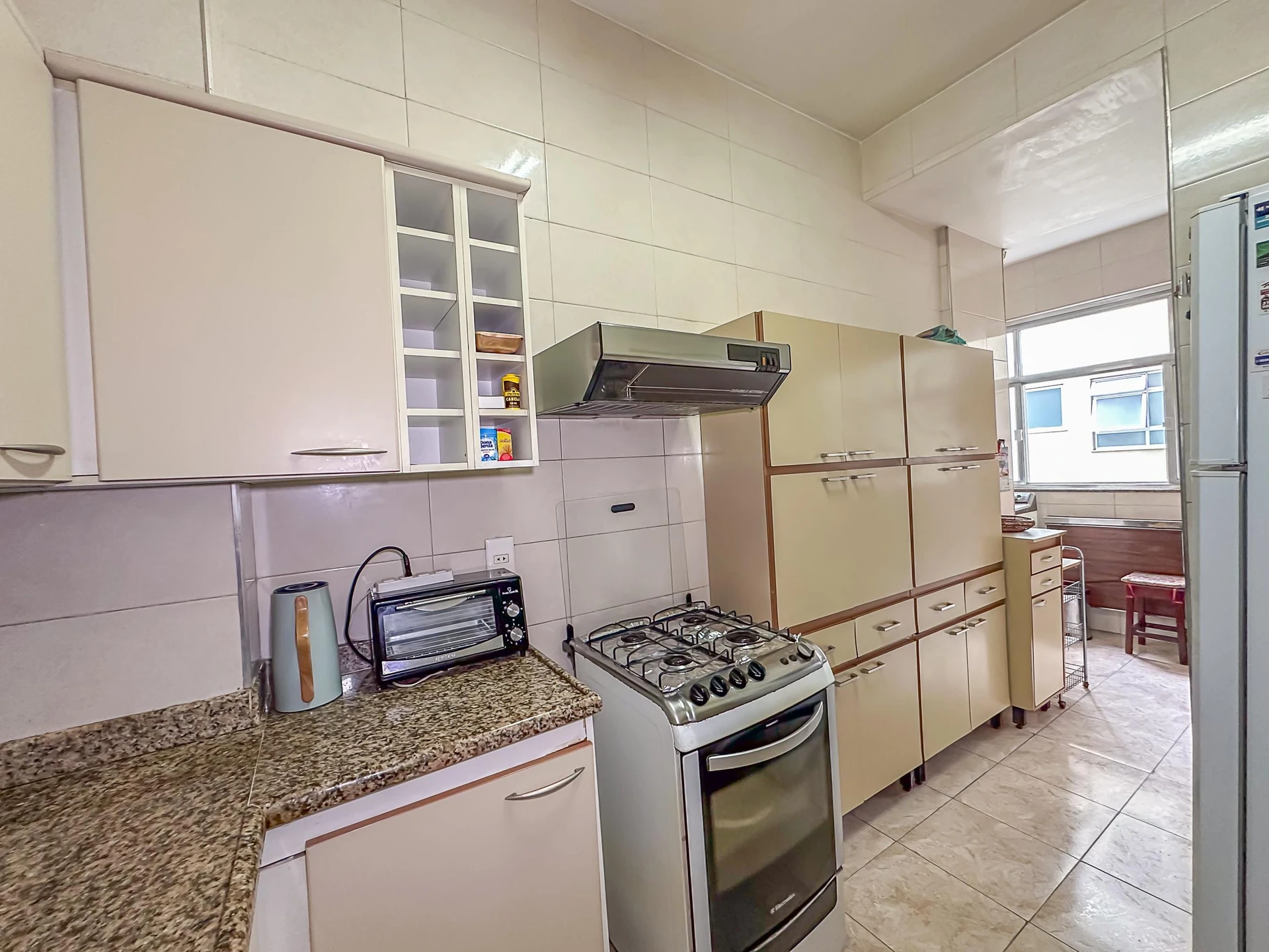 Apartamento mobiliado com 2 quartos e 1 banheiro — photo 9