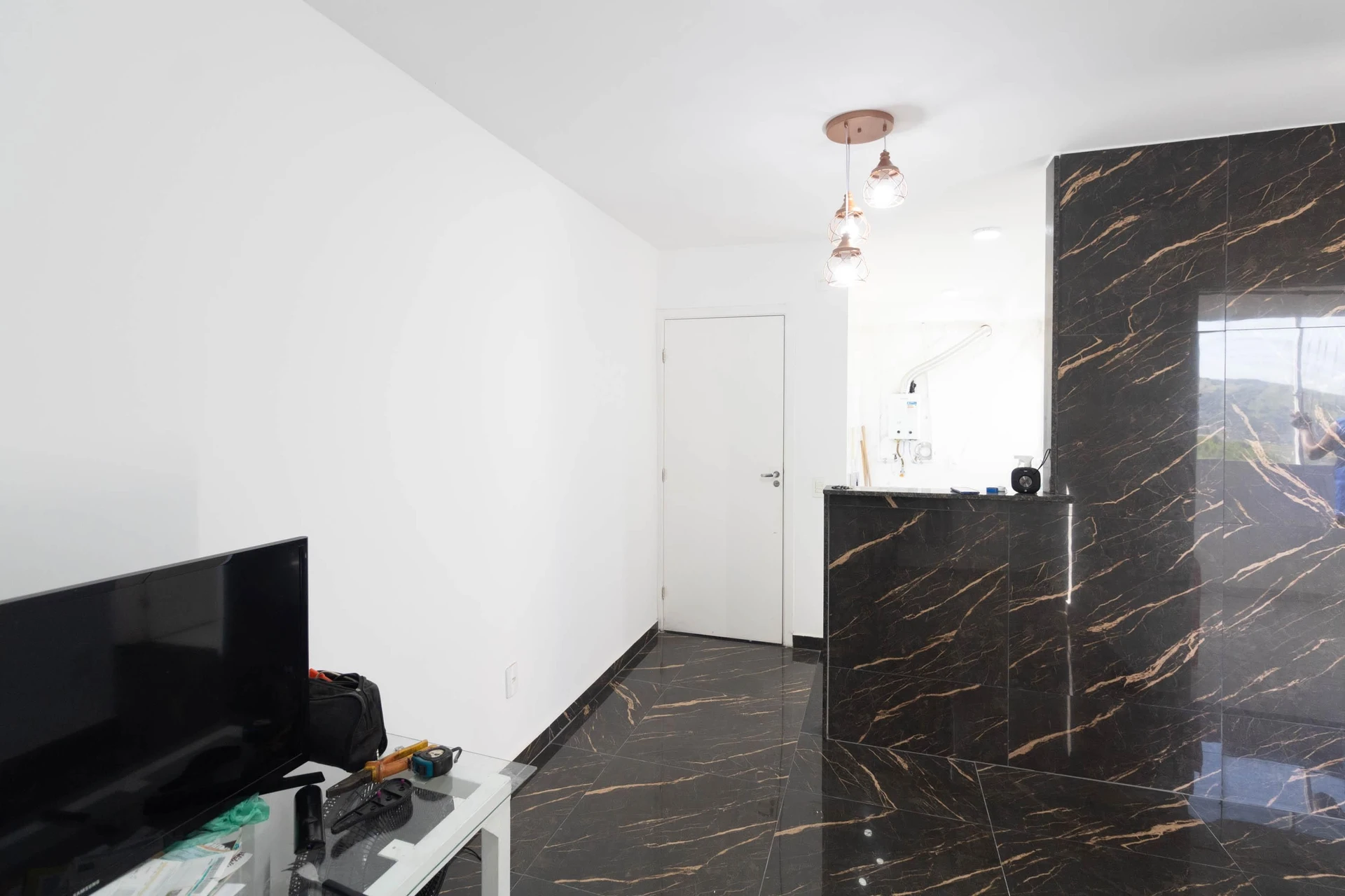 Unfurnished 2-bedroom apartment with 1 bath and 2 parking — photo 34