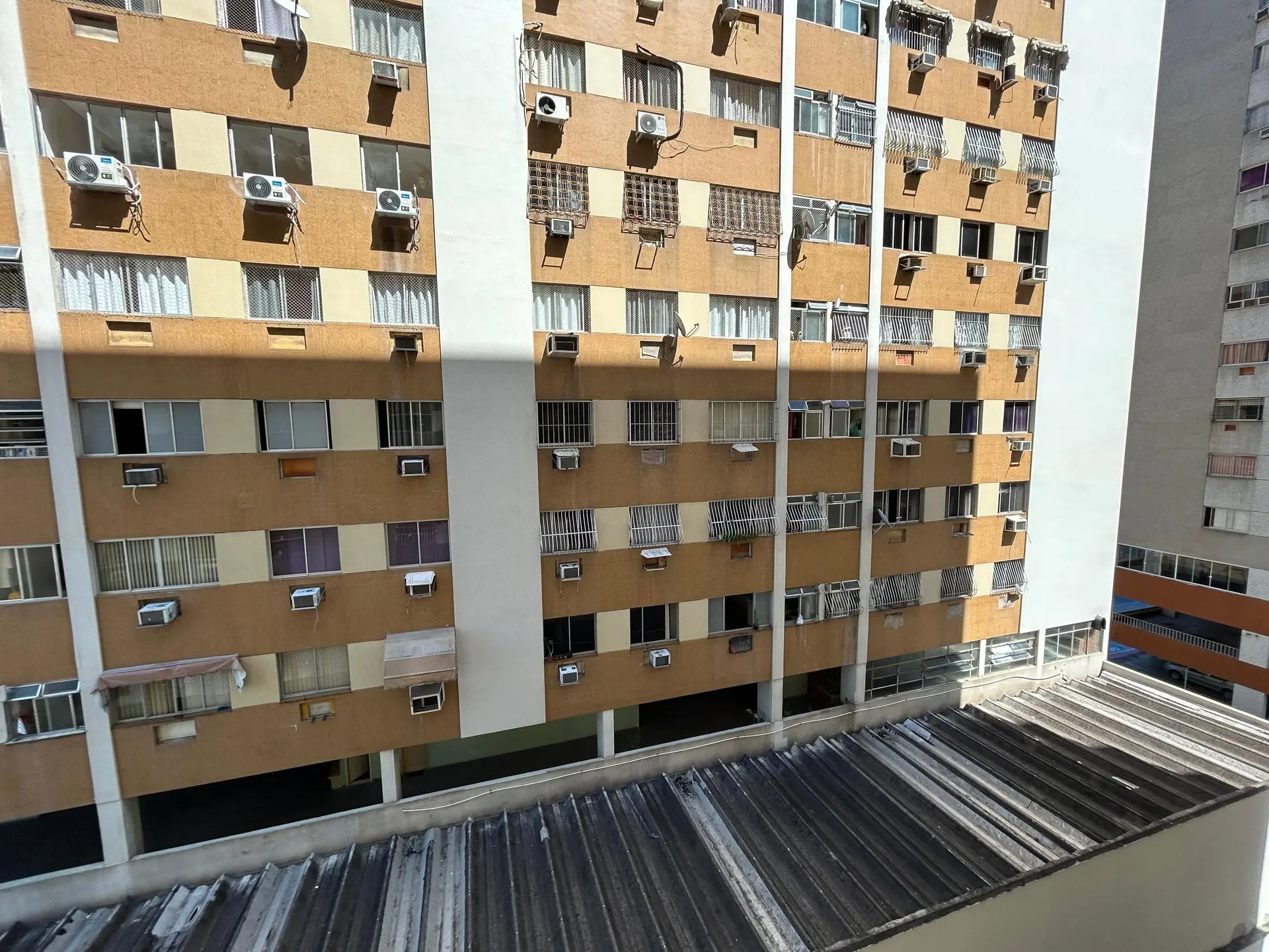 Apartamento com 3 quartos e suíte em bom estado — photo 49