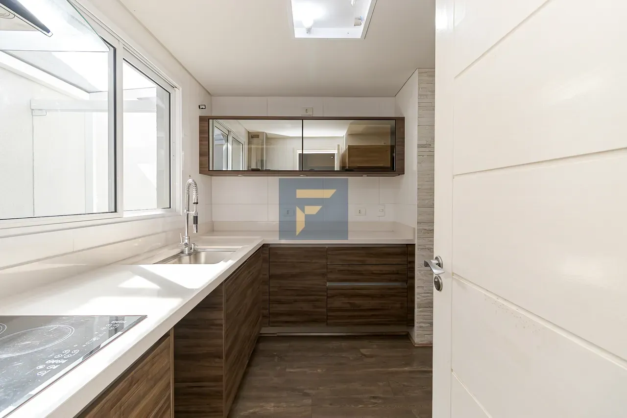 Furnished 140 m² house with 4 bedrooms and open-plan kitchen — photo 14