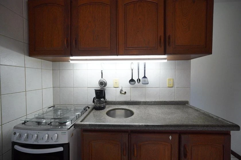 Apartamento amueblado con 2 dormitorios y cocina abierta — photo 5