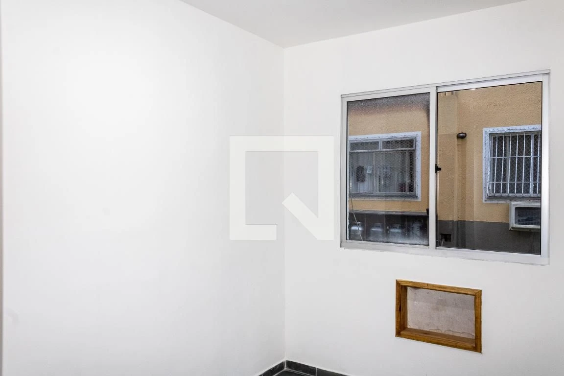 Unfurnished apartment with 2 bedrooms and closed kitchen — photo 38