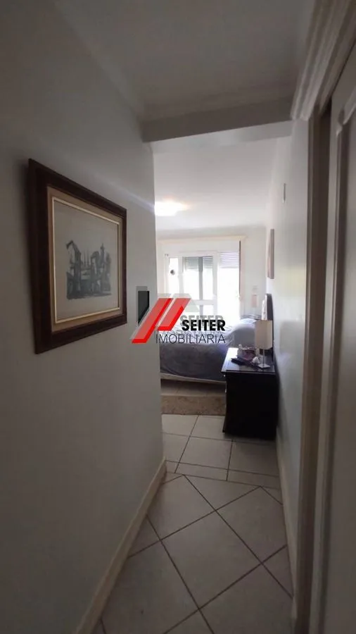 Rental house with 5 bedrooms and an open-plan kitchen — photo 88