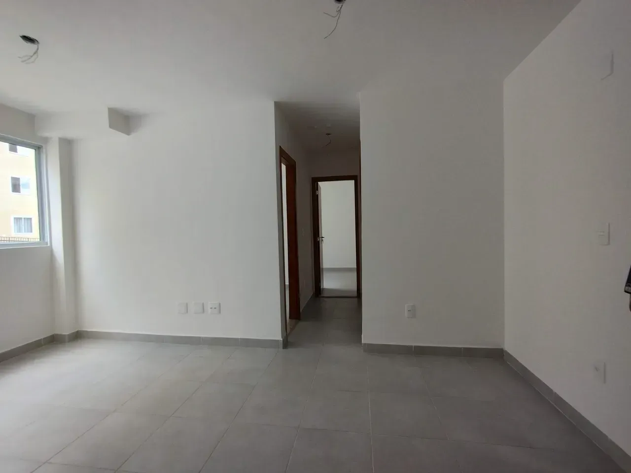 2-bedroom apartment in a building with a gym — photo 6