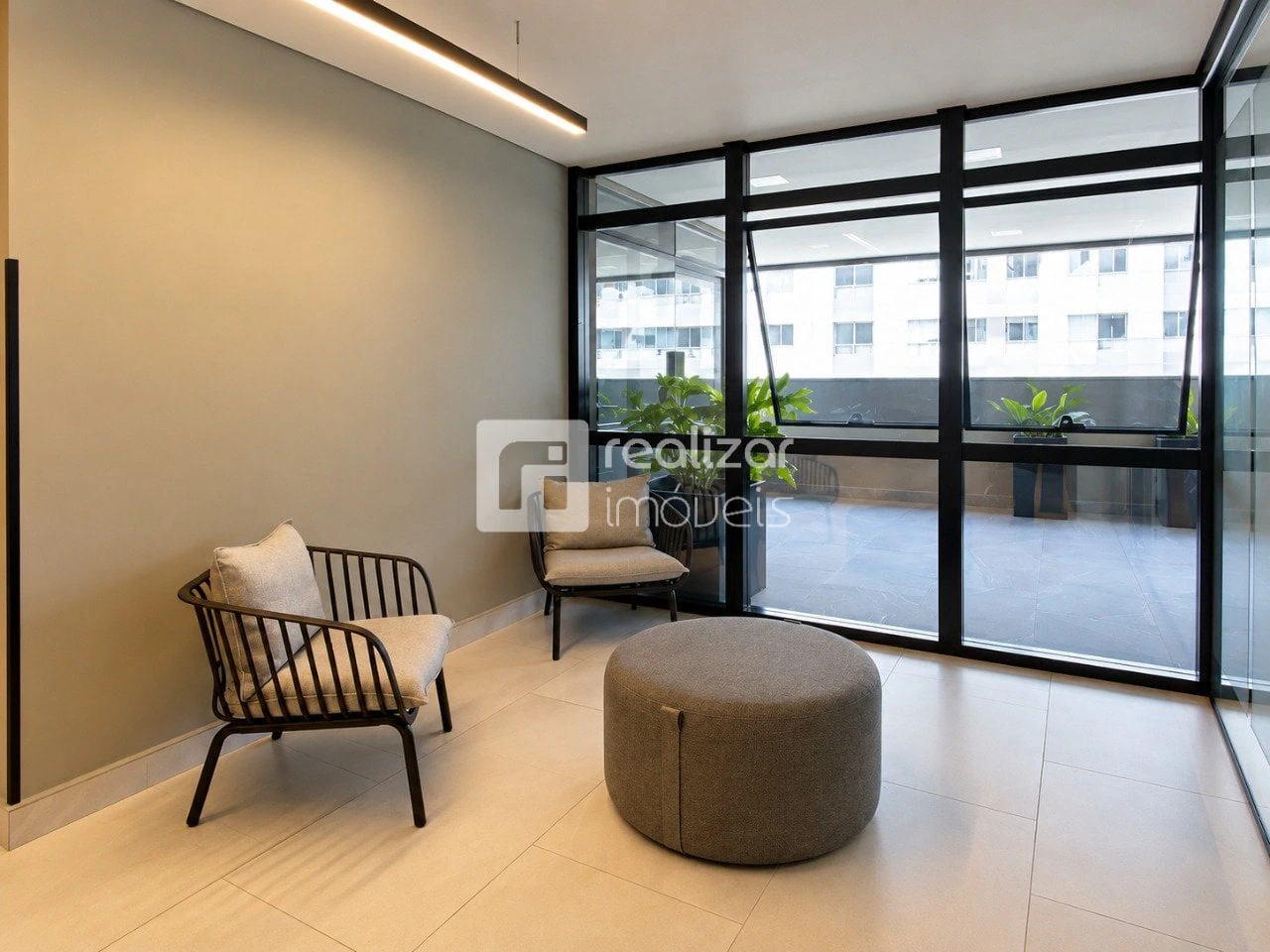 One-bedroom apartment with a dryer in Florianópolis — photo 21