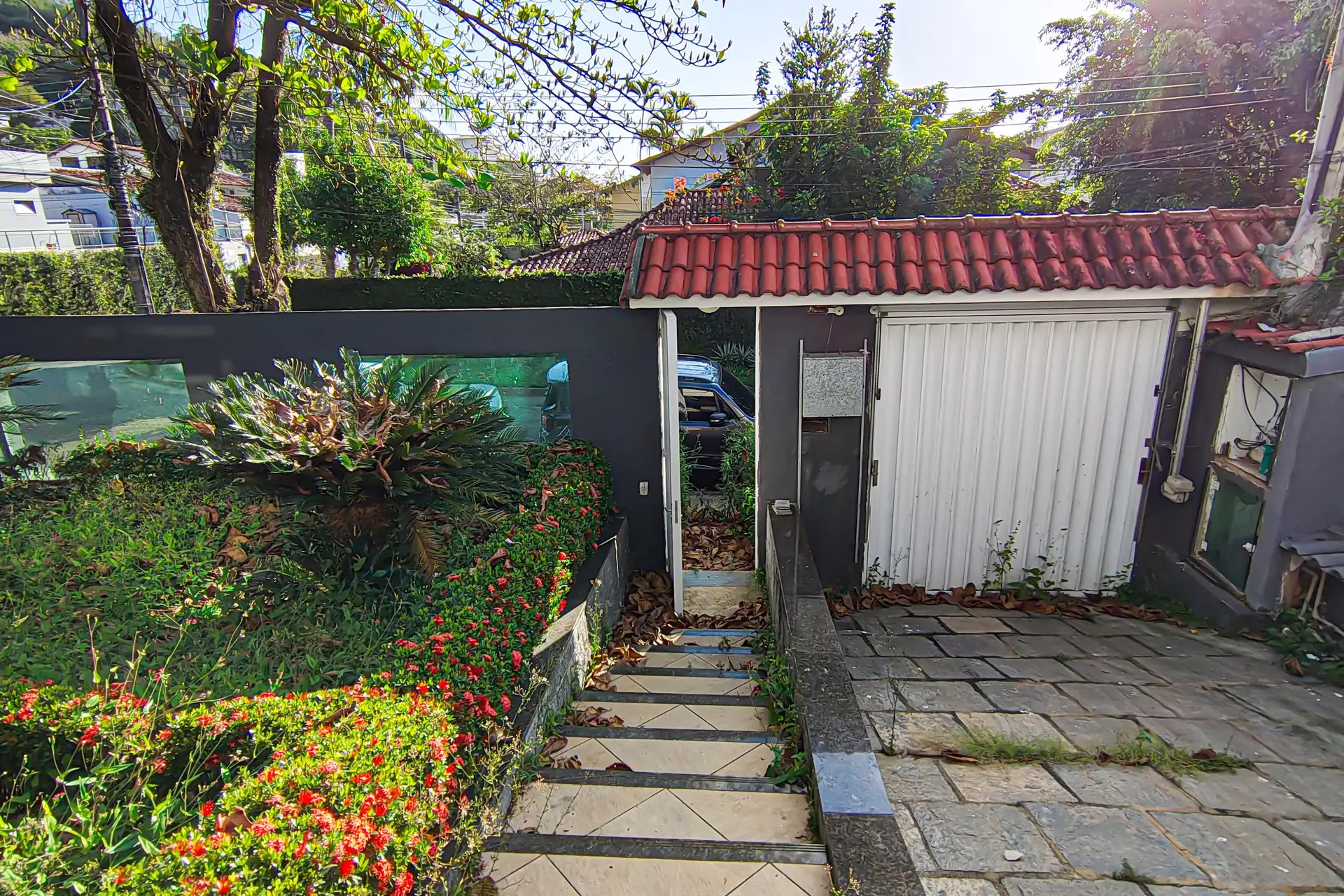 Casa em condomínio com 3 quartos e 4 banheiros — photo 2