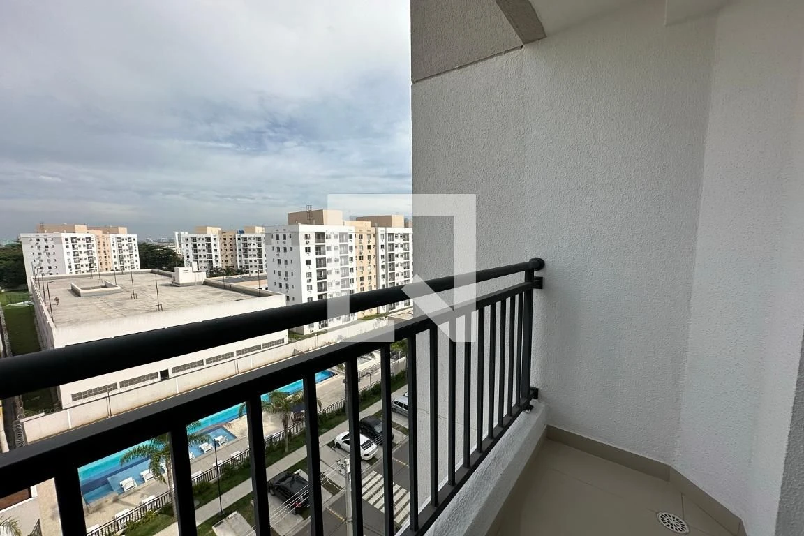 Furnished apartment, 50 m², with a glass-enclosed balcony — photo 21