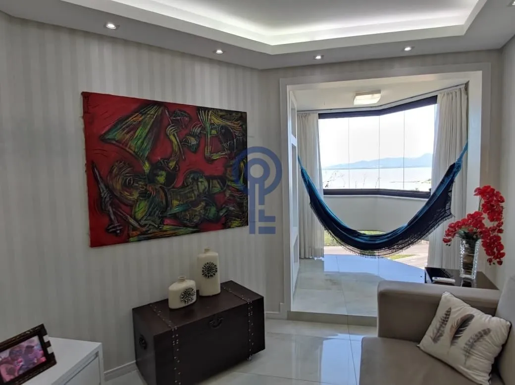 Furnished 98 m² apartment with 2 en-suite bedrooms — photo 24