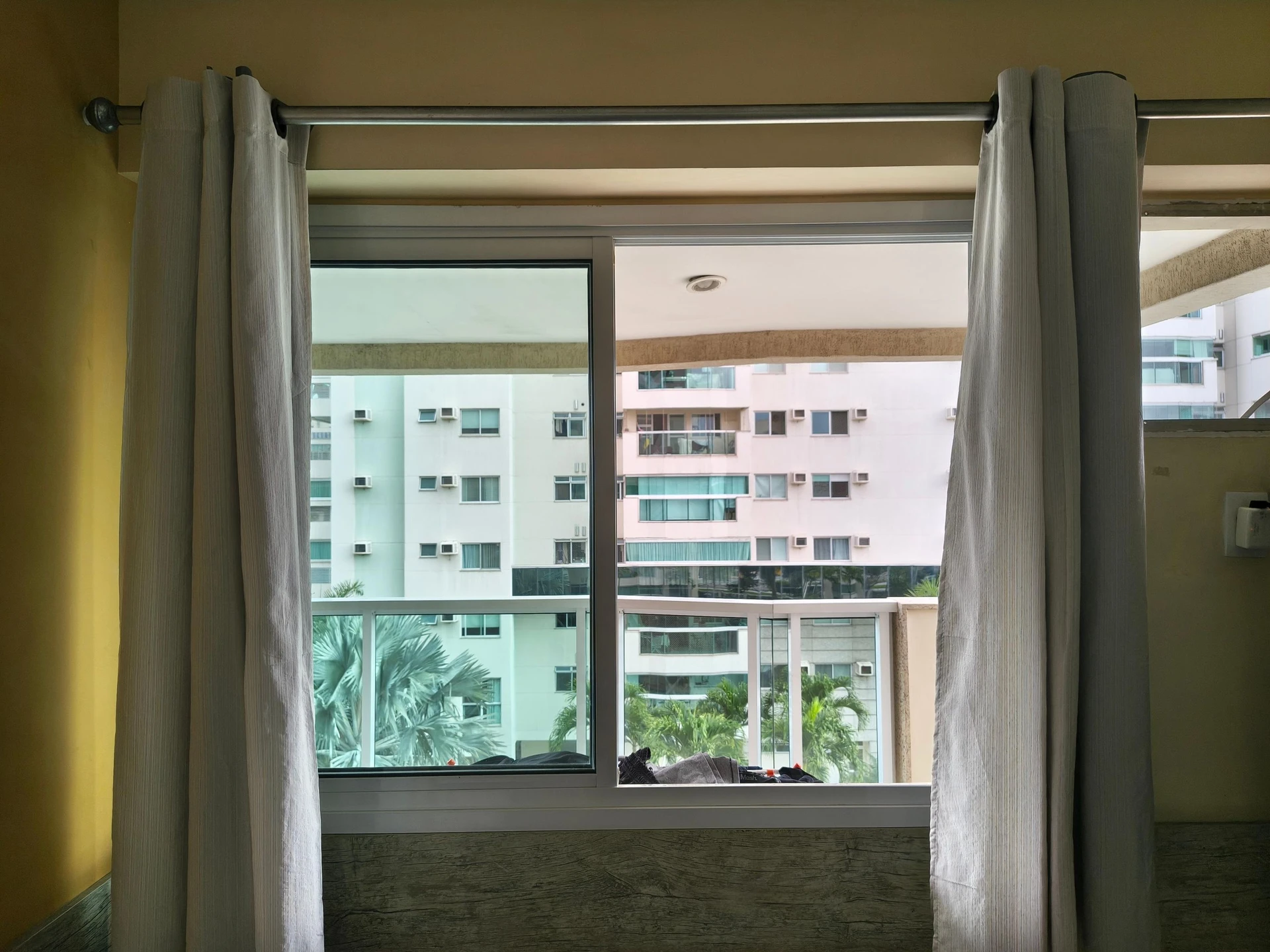 Unfurnished 3-bedroom apartment with balcony and 2 parking — photo 32