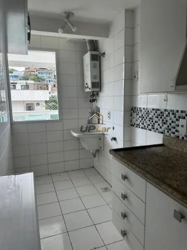 3-bedroom apartment in a building with a gym — photo 2
