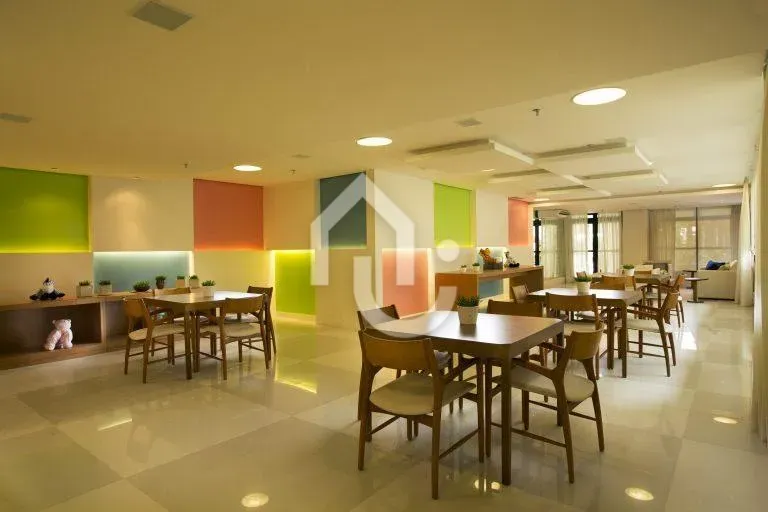 Top-floor apartment with 5 bedrooms and balcony grill — photo 19