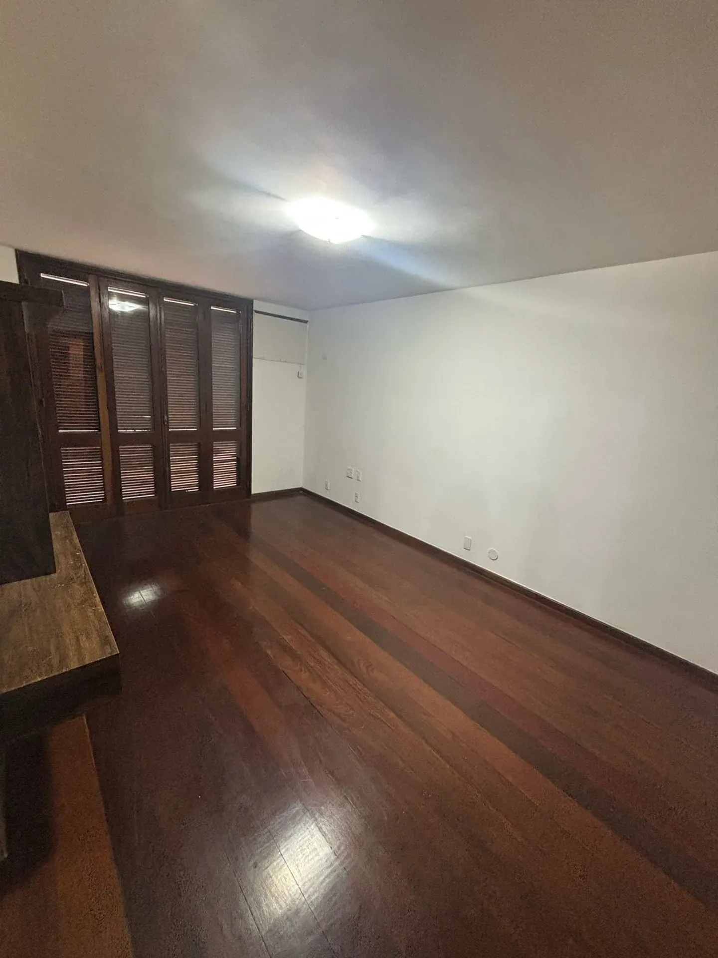 3-bedroom apartment with 5 bathrooms and a balcony — photo 2