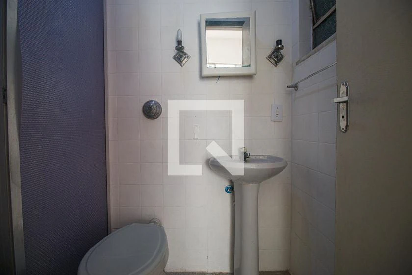 1 quarto e piso de madeira ou laminado: apartamento de 21 m² — photo 9