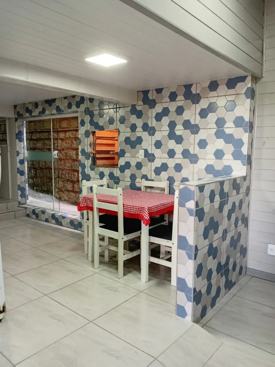Furnished house with 1 bedroom and a gas stove — photo 11