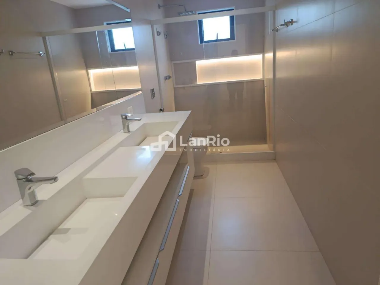 Casa com 5 quartos e 5 suítes, com varanda — photo 15