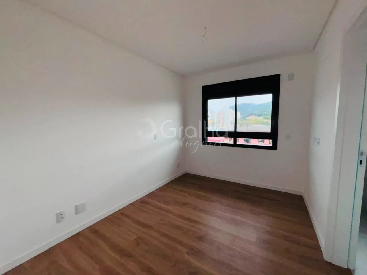 Furnished 2 en-suite apartment with 155 m² — photo 3