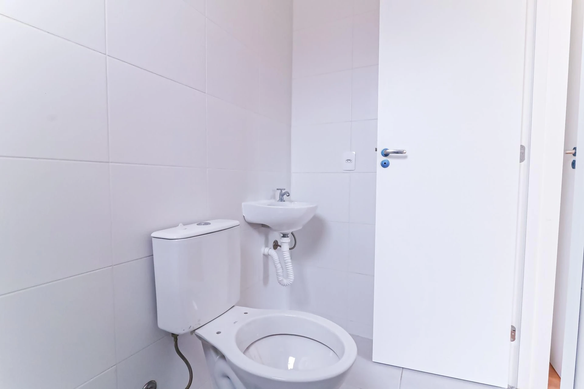 Apartamento de 2 quartos em condomínio com piscina — photo 33