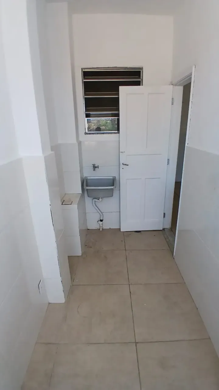 Apartamento sem mobília com 2 quartos e box de vidro — photo 9