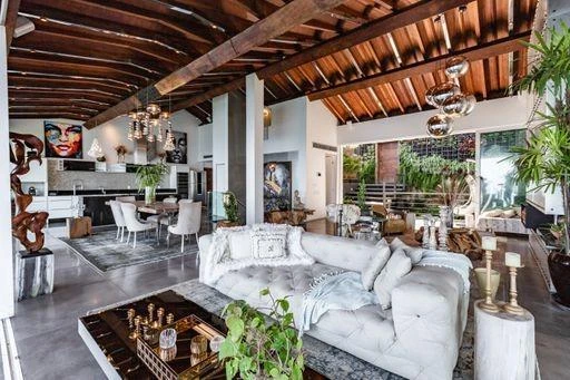 Casa amueblada con cocina abierta y 5 suites — photo 18