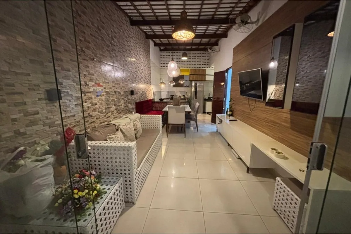 Furnished 100 m² house with 2 bedrooms and 1 parking spot