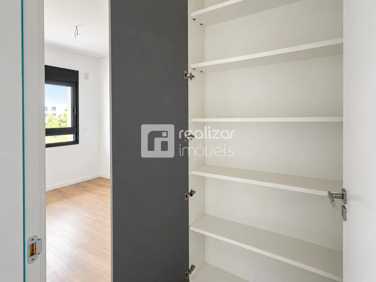 Apartment, 69 m², with a grill on the balcony — photo 4