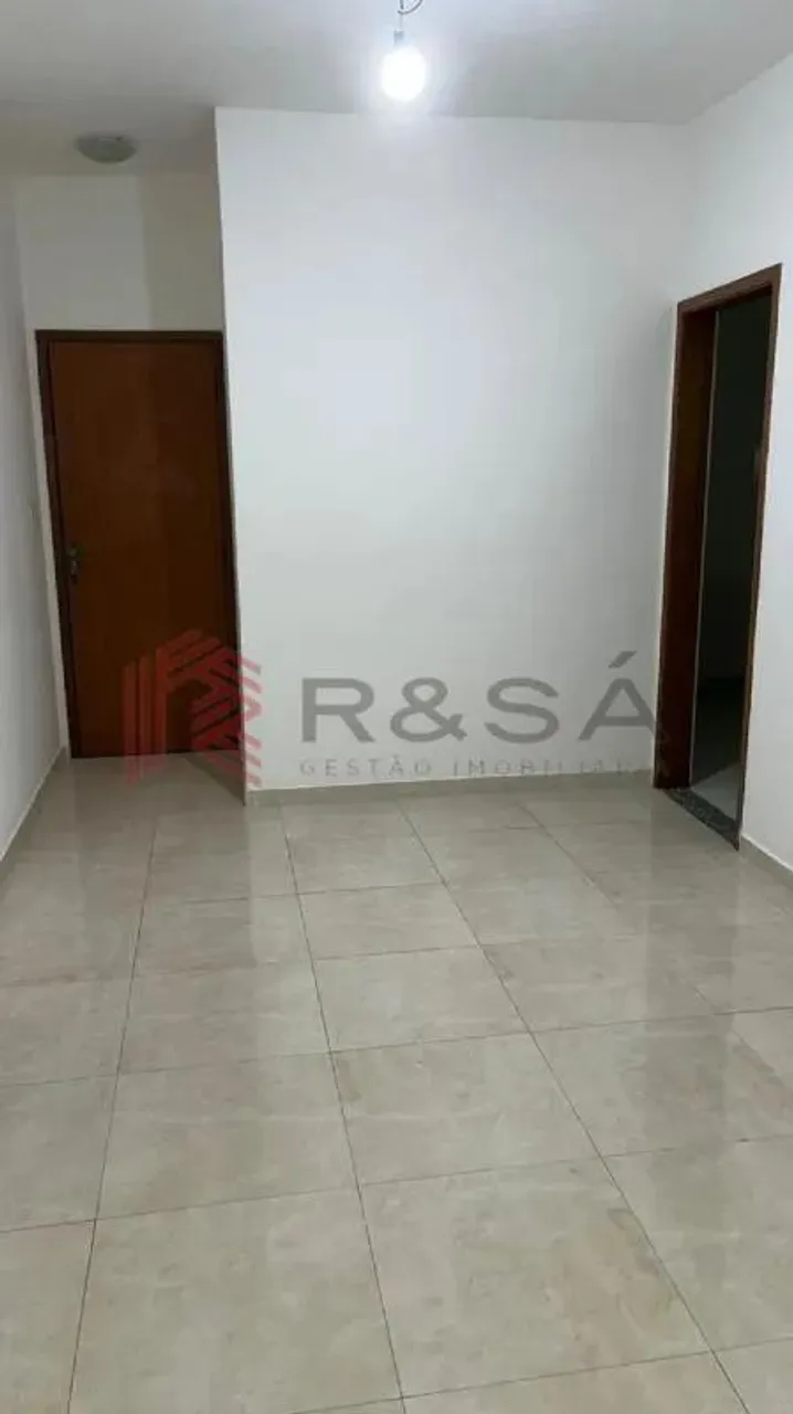 Квартира с 2 спальнями, 1 ванной и 1 парковкой — photo 12