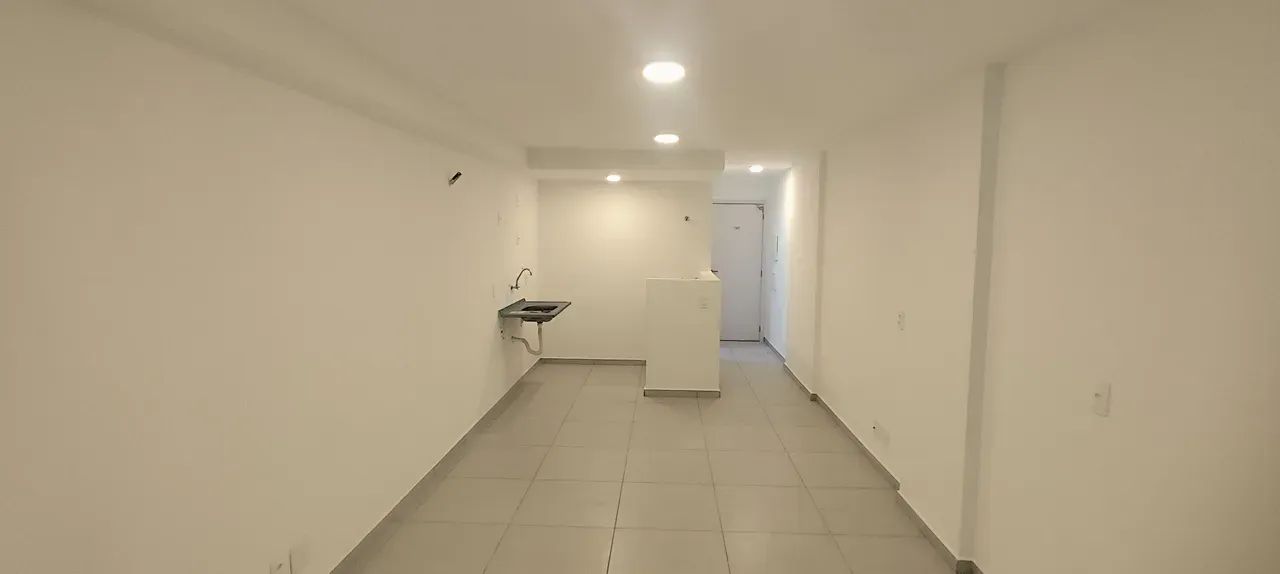 30 m² apartment with 1 bedroom and a compact kitchenette — photo 21