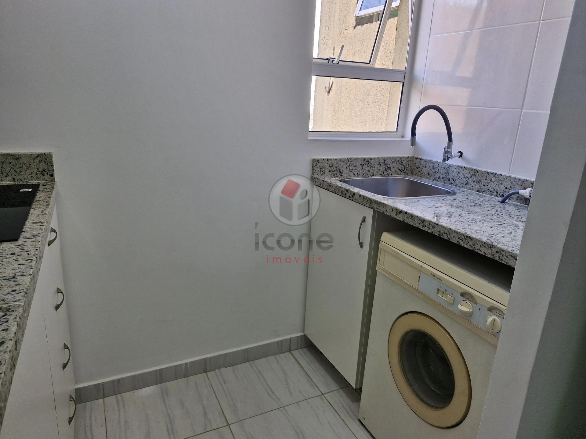 Furnished 1-bedroom apartment with no parking, 32 m² — photo 6