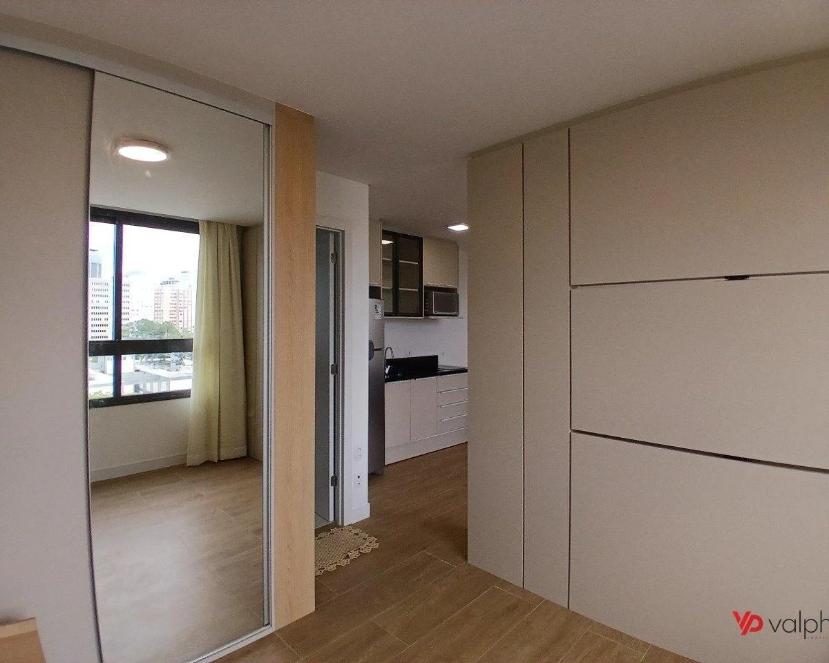 Home office in a one-bedroom apartment, 32 m² — photo 21
