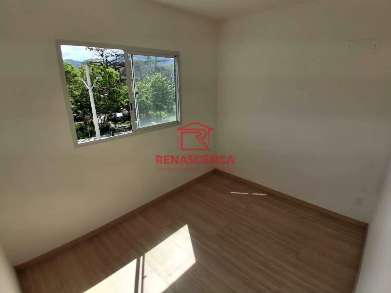 Apartamento com 2 quartos e cozinha com fogão fechado — photo 16