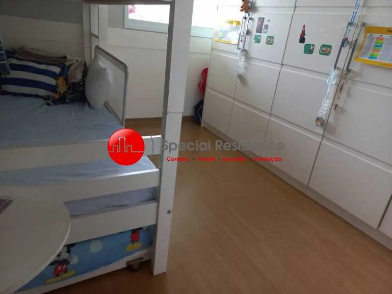 Furnished apartment with 4 bedrooms and 4 bathrooms — photo 14