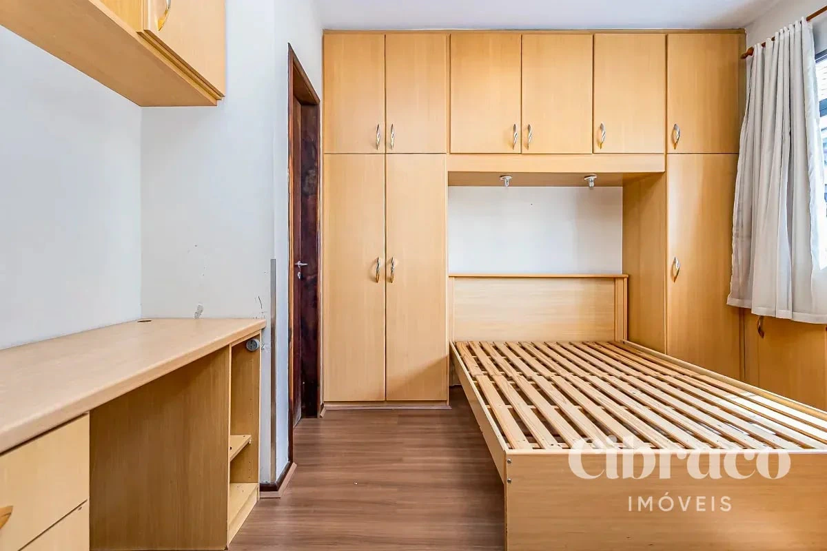 2-bedroom apartment with a home office in Curitiba — photo 7