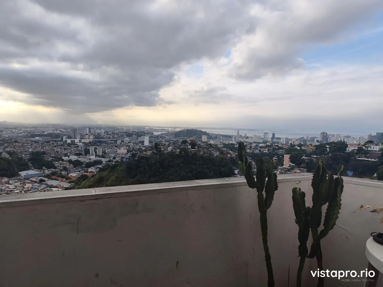 Furnished apartment with balcony and 3 bedrooms — photo 4