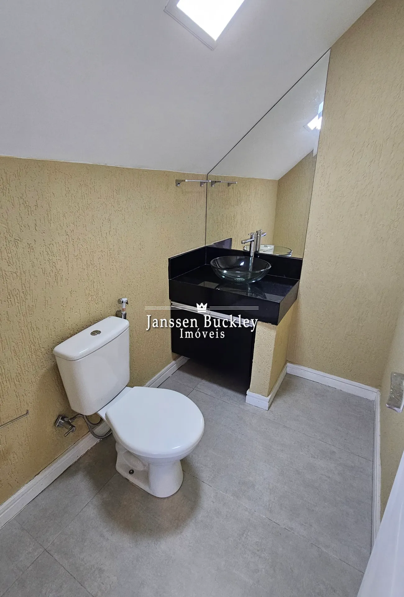Casa com 3 quartos e cozinha integrada a gás — photo 55