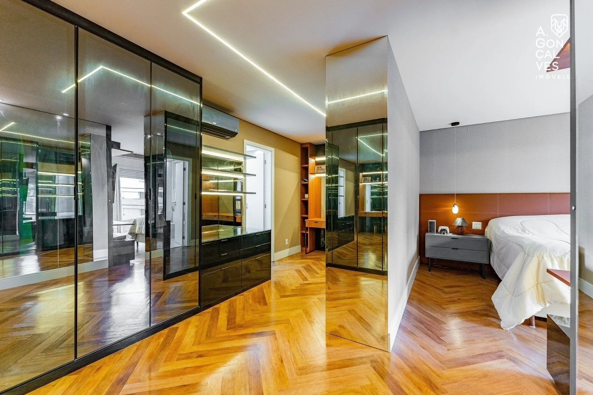 Мебльована квартира 260 м² з 4 спальнями з власними ваннами — photo 77