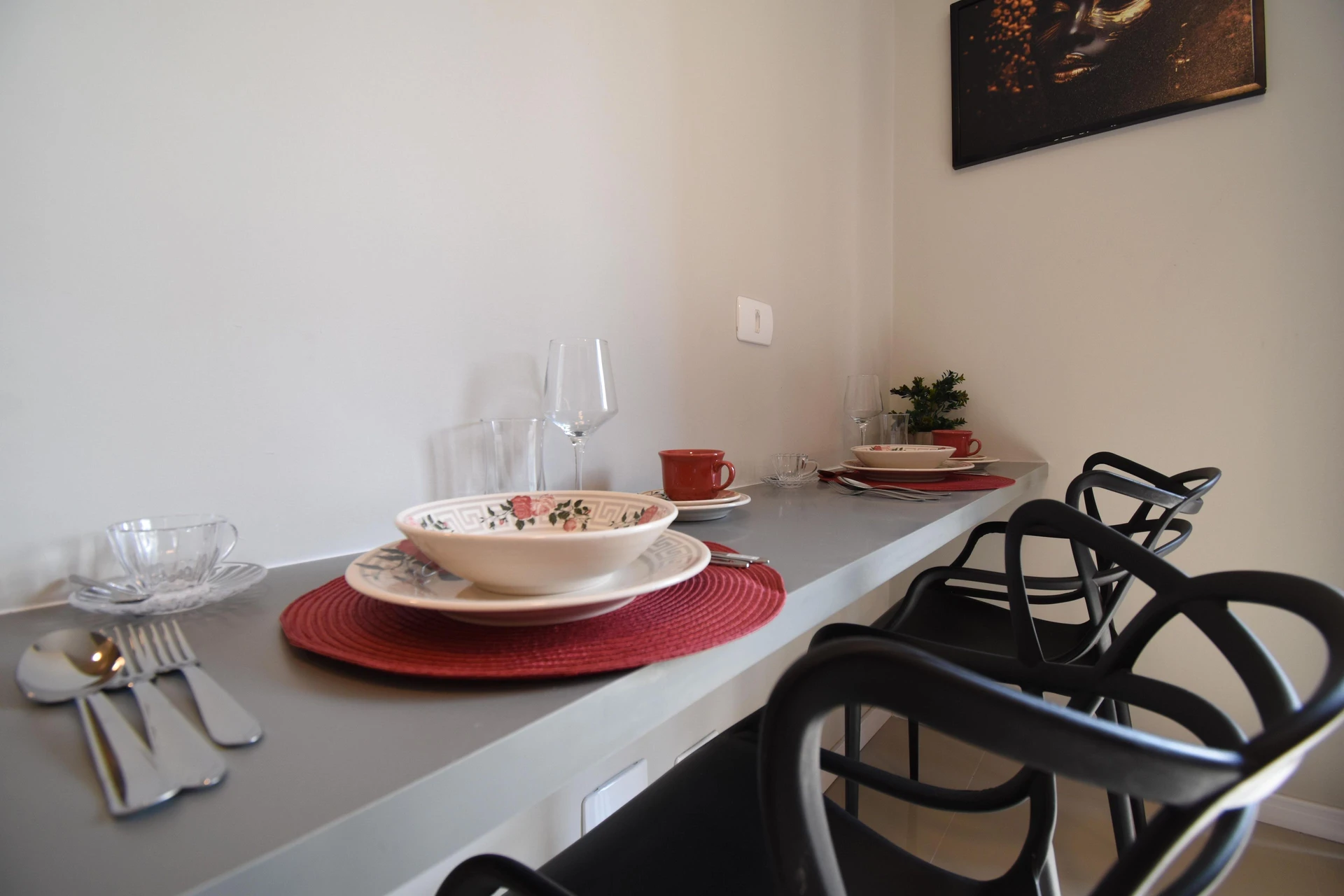 Furnished studio, 22 m², with a glass-enclosed balcony — photo 32